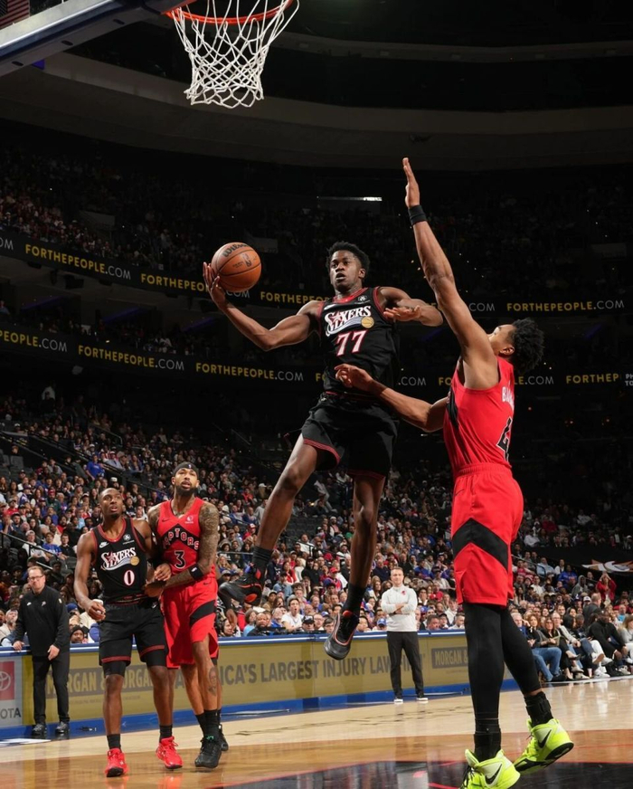 76人探花秀埃奇库姆爆发冲击最佳新秀榜首