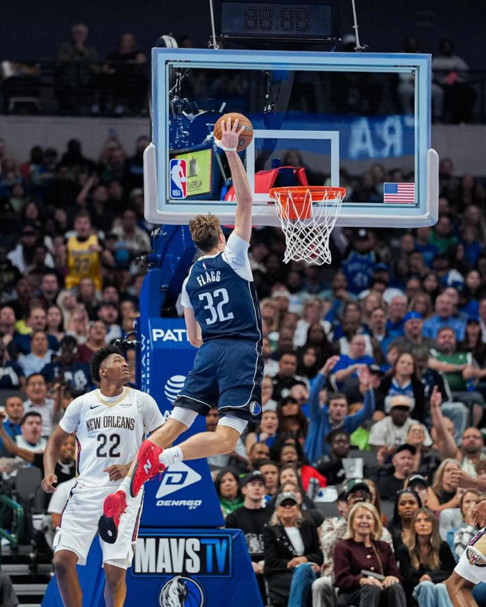 76人探花秀埃奇库姆爆发冲击最佳新秀榜首