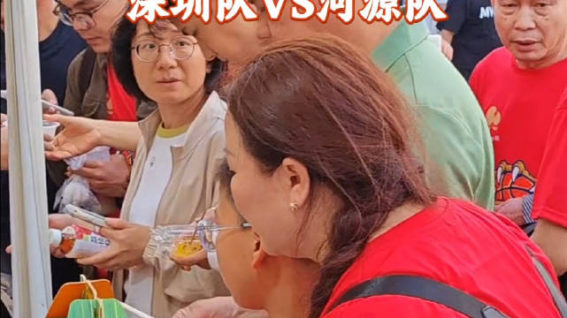 粤BA赛场美食打卡引热议，大湾鸡乳鸽同场亮相