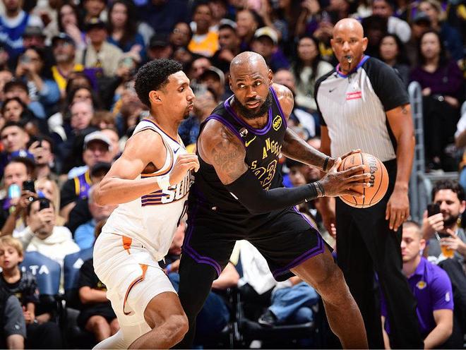 湖人爵士常规赛收官战：西部排名争夺战