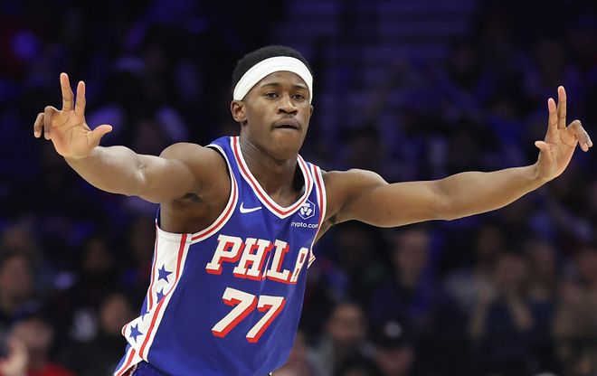 76人爆冷掀翻绿军 小艾封神创季后赛新秀纪录